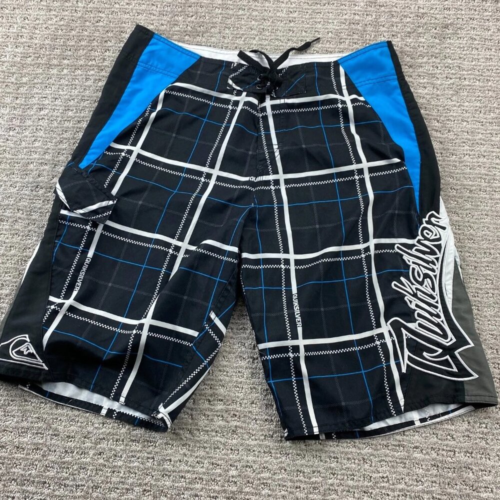 QUIKSILVER Swim Trunks Men 34 Black White Blue Plaid Board Shorts Surfer Surfing